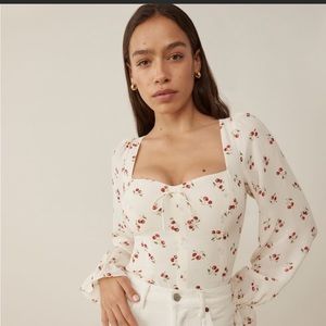 Reformation Cherry top